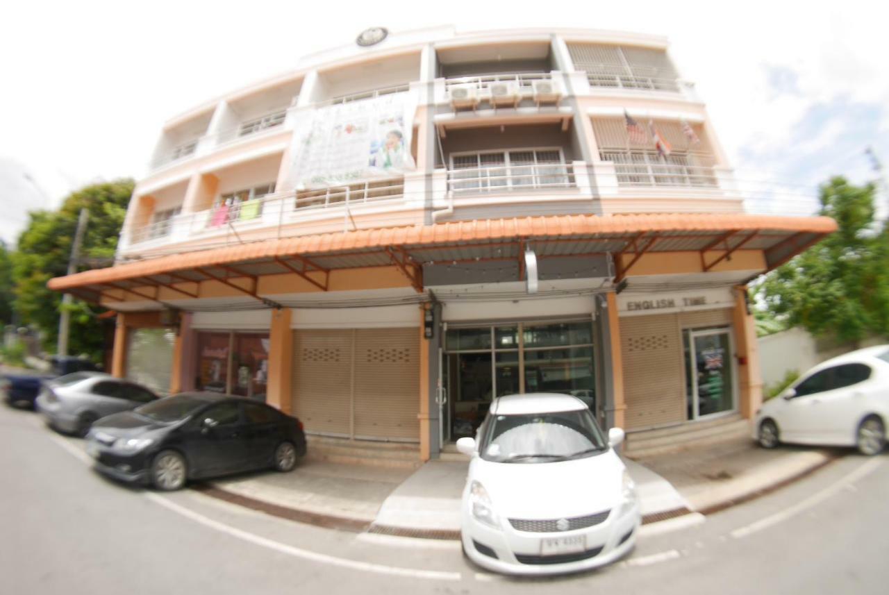 Fun Dee Hostel Ayutthaya מראה חיצוני תמונה