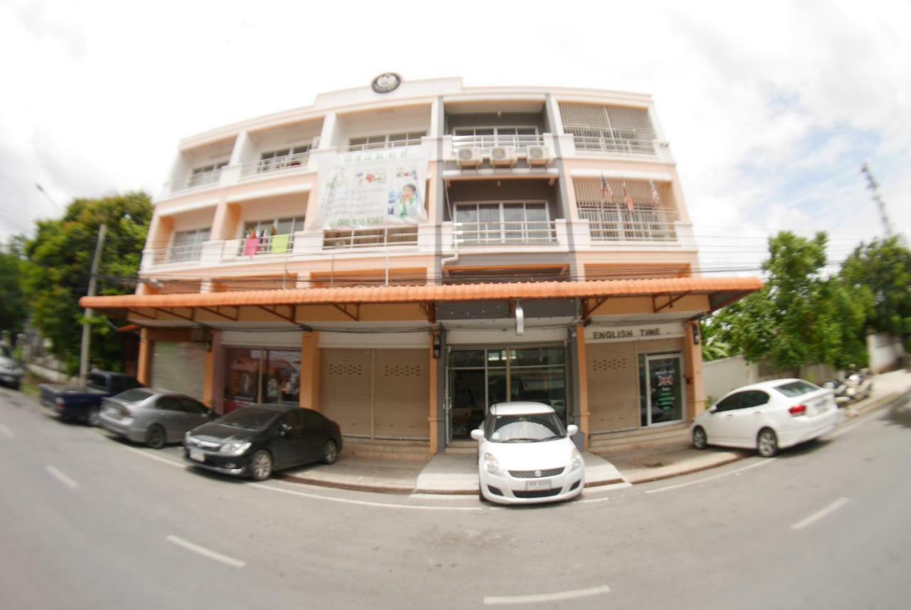 Fun Dee Hostel Ayutthaya מראה חיצוני תמונה