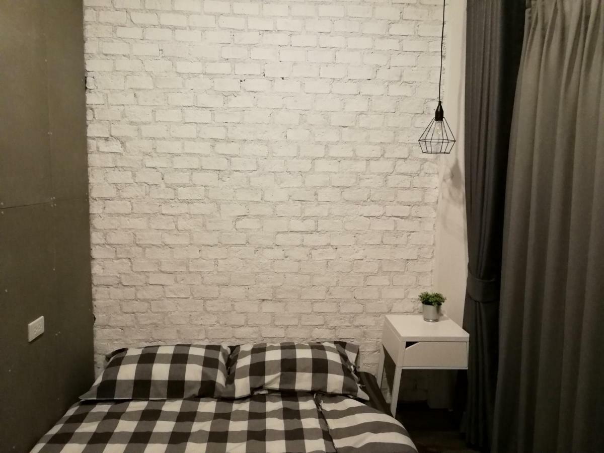 Fun Dee Hostel Ayutthaya מראה חיצוני תמונה